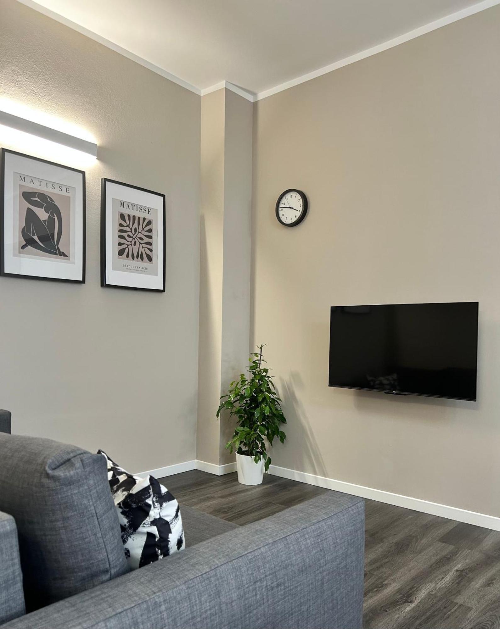 ורונה Tezone Seven Apartments מראה חיצוני תמונה