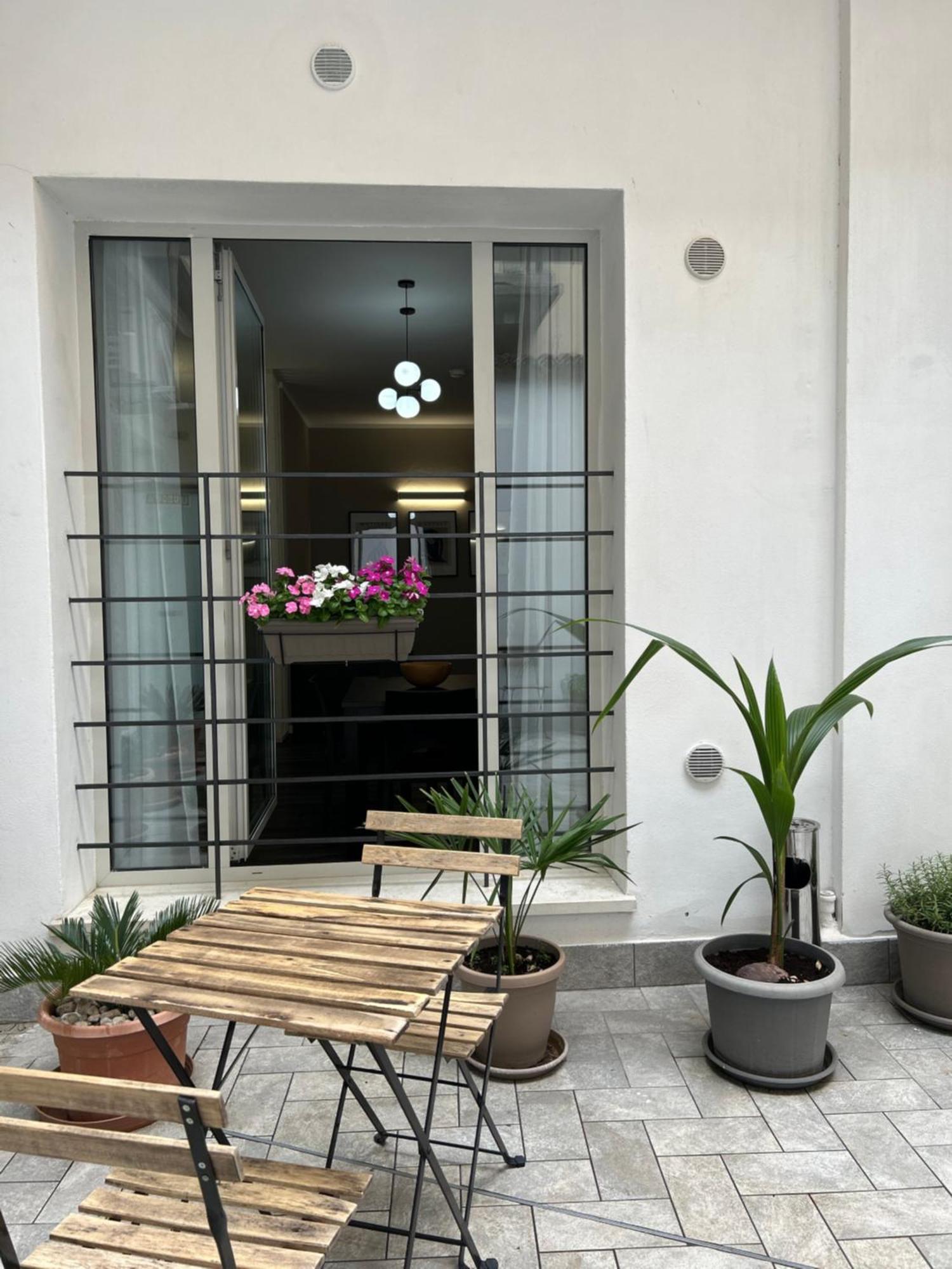 ורונה Tezone Seven Apartments מראה חיצוני תמונה