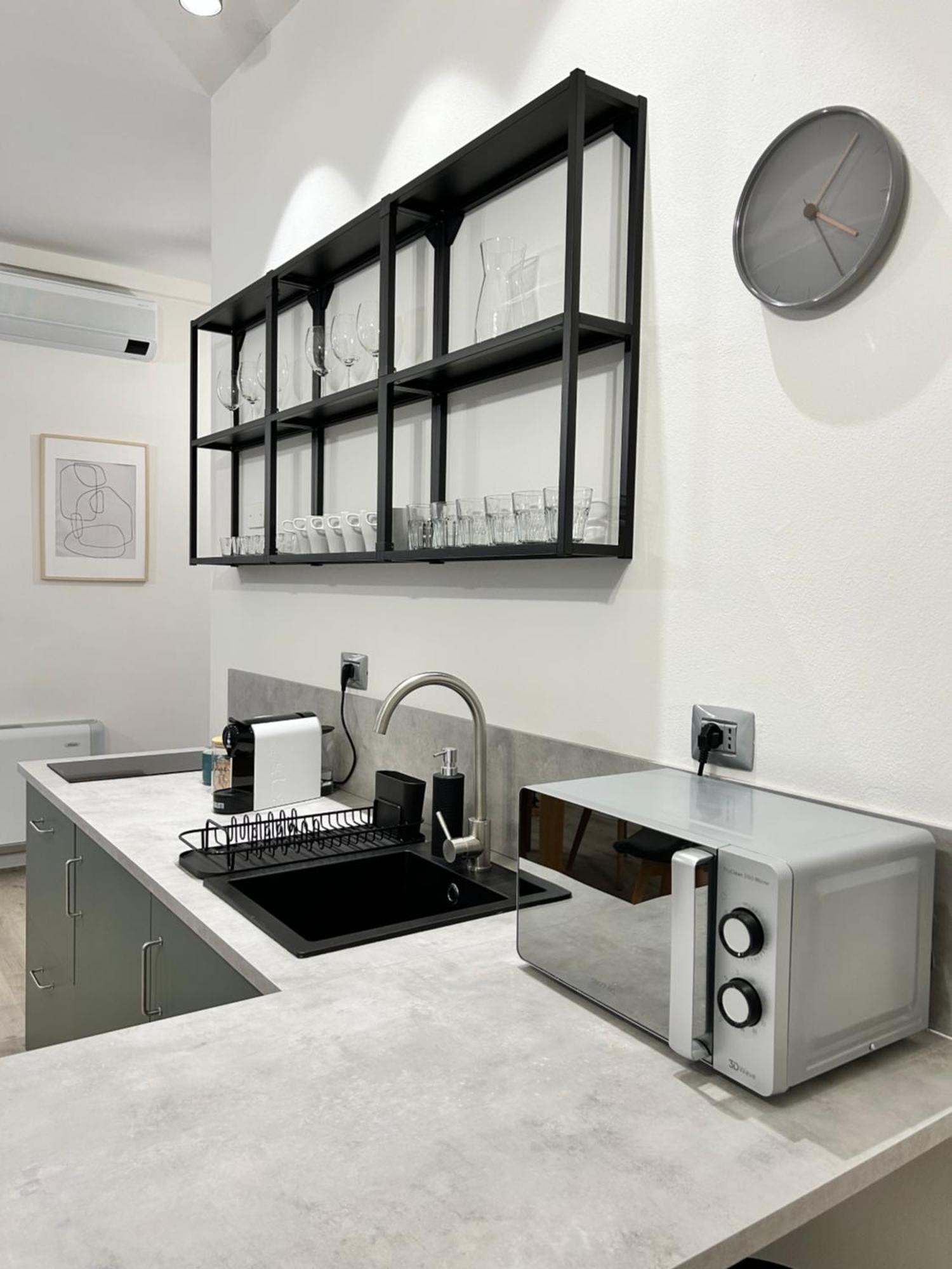 ורונה Tezone Seven Apartments מראה חיצוני תמונה